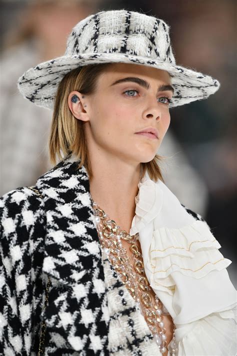 cara delevingne chanel 2019.